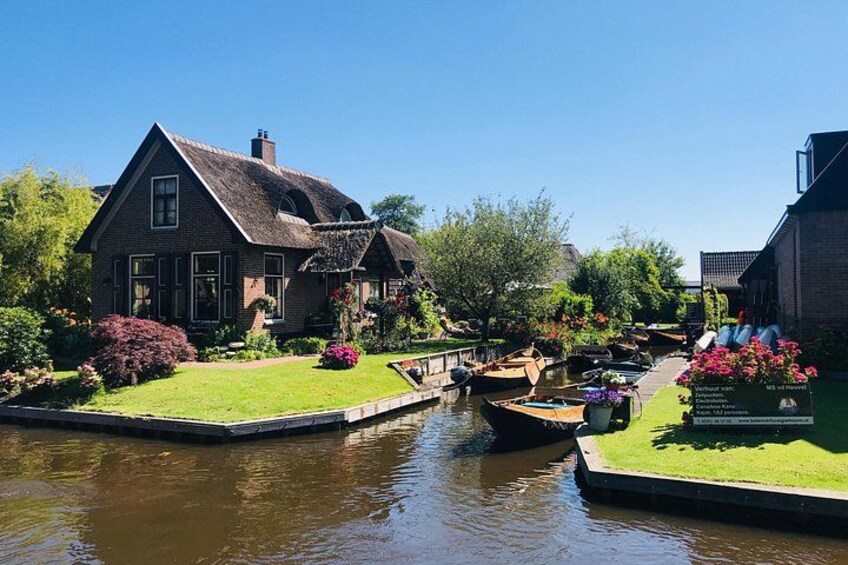 Zaanse Schans, Lego Village, Giethoorn Day Tour Incl. Boat Cruise 3