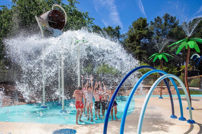 Picture 16 for Activity Villanueva de la Cañada: Aquopolis Waterpark Entry Ticket 3