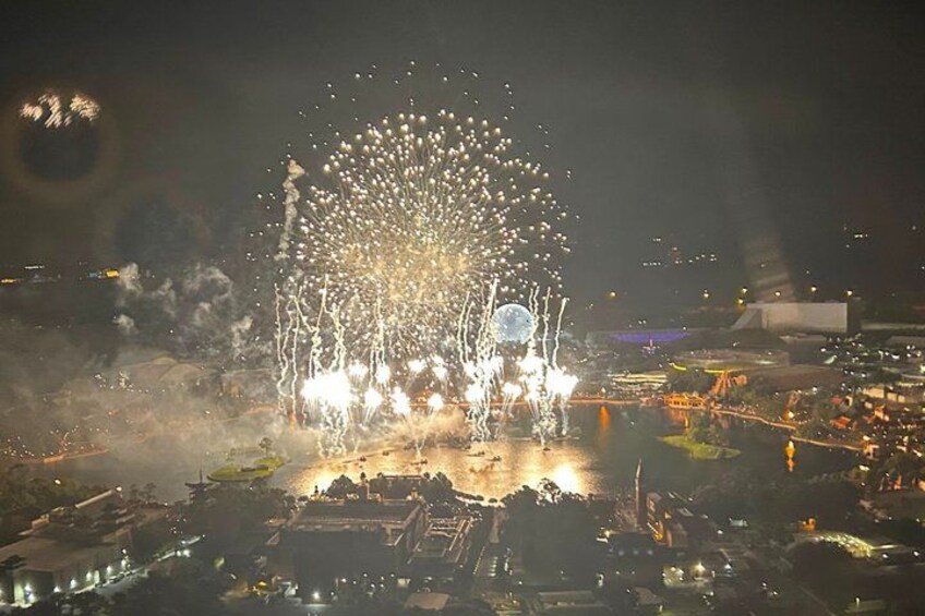 Family pack 77 Miles Helicopter Tour Fireworks & all Theme Parks 2