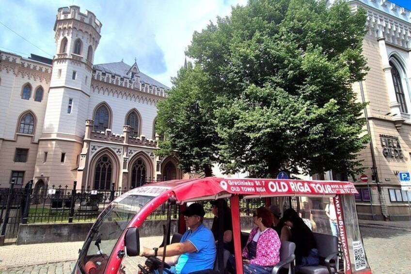 Old Riga E-Bus Tour with Audio Guide, 45 min 4