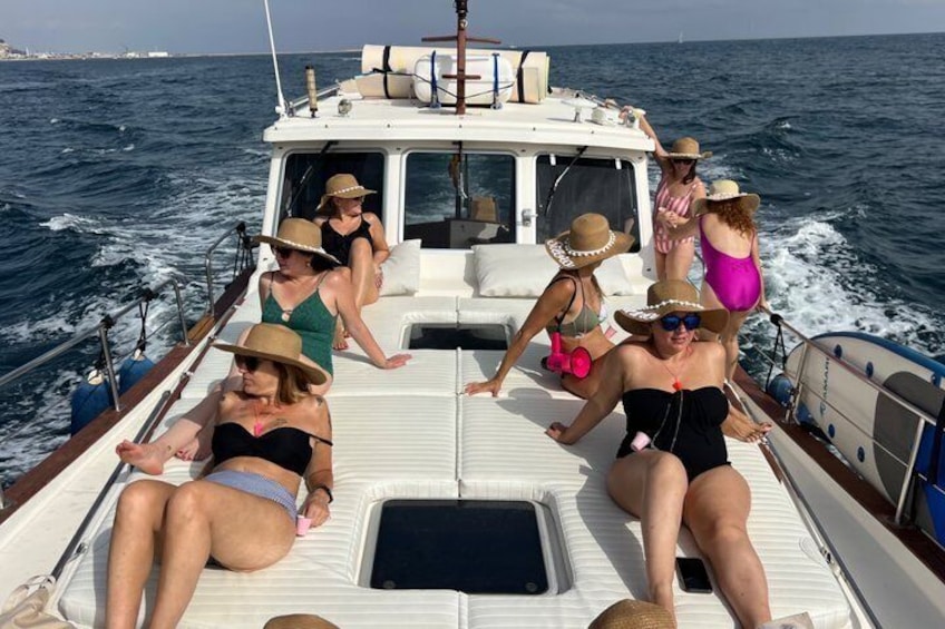 Sail on the Valencia Coast maximum 6 Pax 5