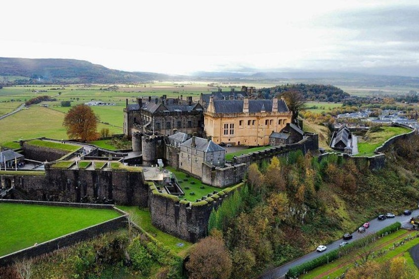 Edinburgh: The Kelpies, Stirling Castle, Loch Lomond & Trossachs 1