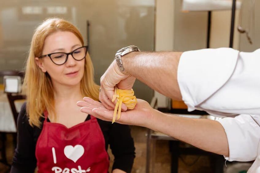 Venice: Hands-On Pasta & Gelato Class with Wine by St Mark's 3