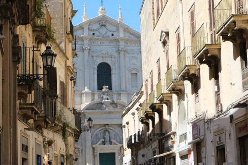 Tour of Lecce with a visit to the basement of the ancient synagogue 3