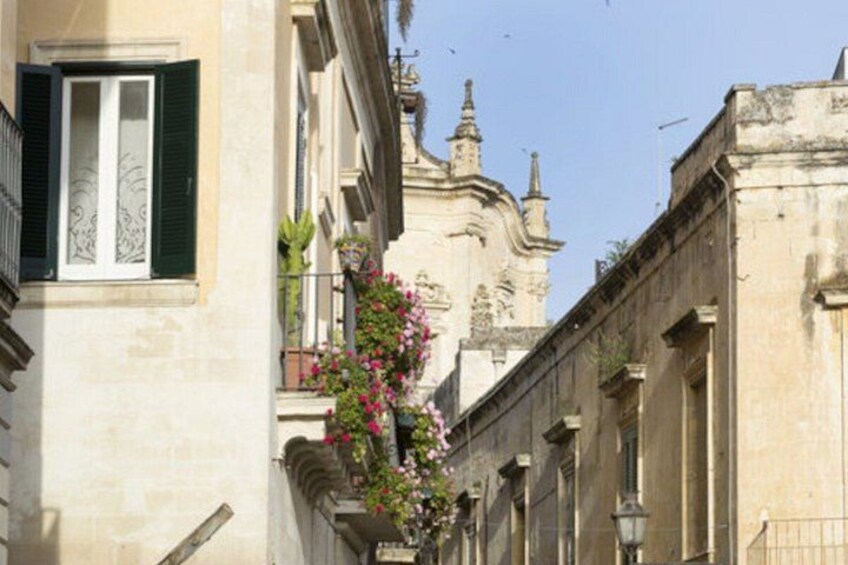Tour of Lecce with a visit to the basement of the ancient synagogue 3