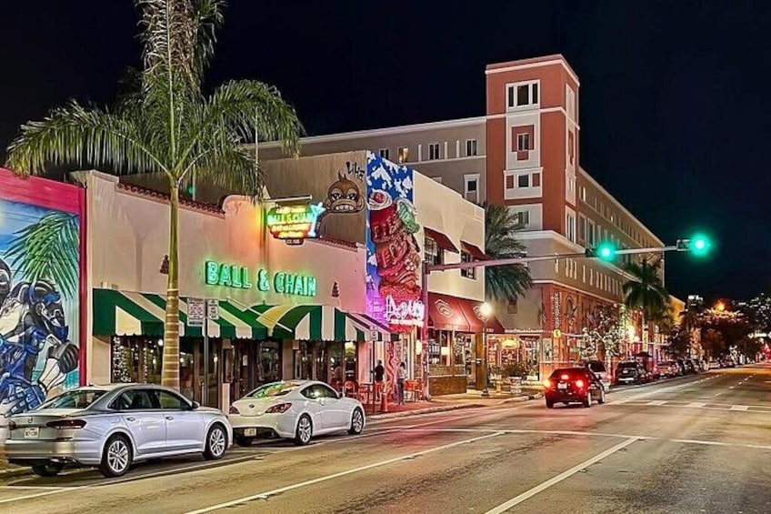 Little Havana Walking Tour – Food Tastings, Traditions & Music 5