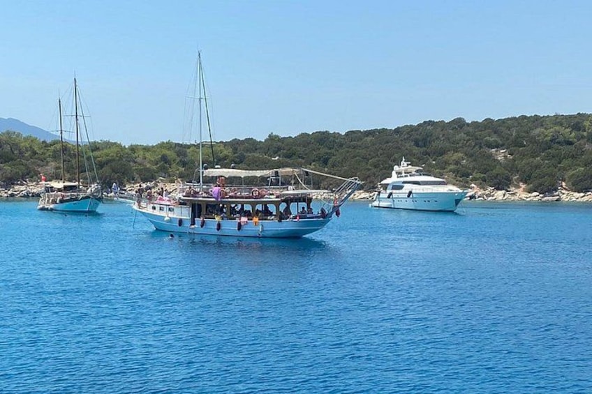 Boat Tour to Orak Island 5