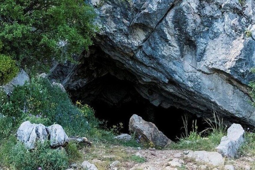 Mt. Parnassos and Corycian Cave Small-Group Hiking Tour 3
