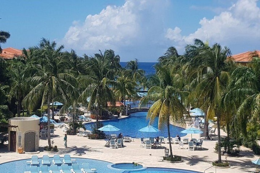 Roatan Infinity Bay Beach Resort Day Passes and Tours 5