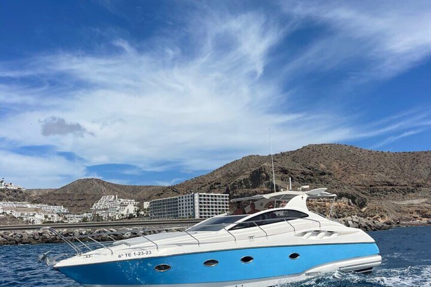 Private Yacht Nirvana Dreams Tour 1