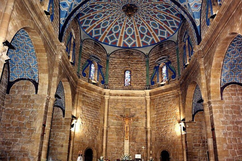 The Best of Andorra la Vella: Art, Heritage & Alpine Vistas 3