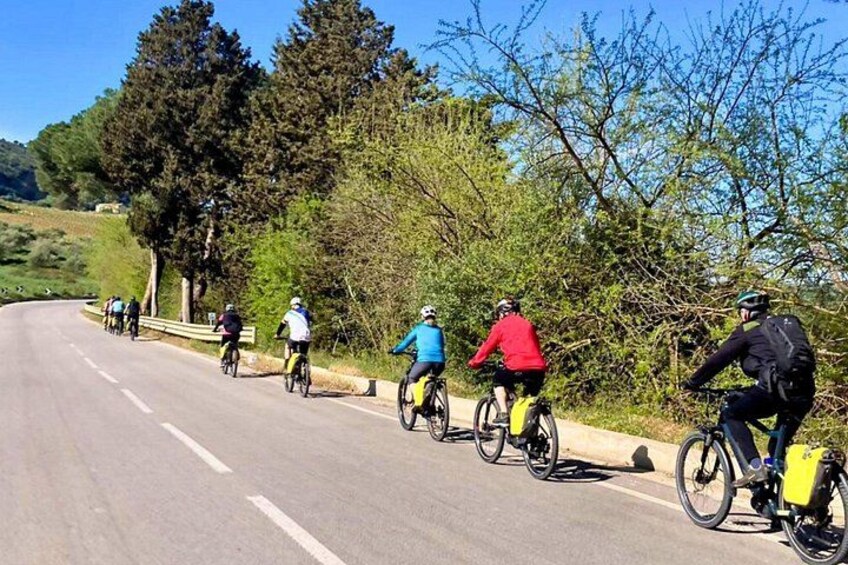 Castellammare del Golfo Ebike Tour to Grotta Mangiapane 5