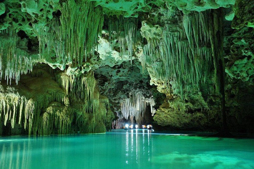 Rio Secreto amazing Cave 5
