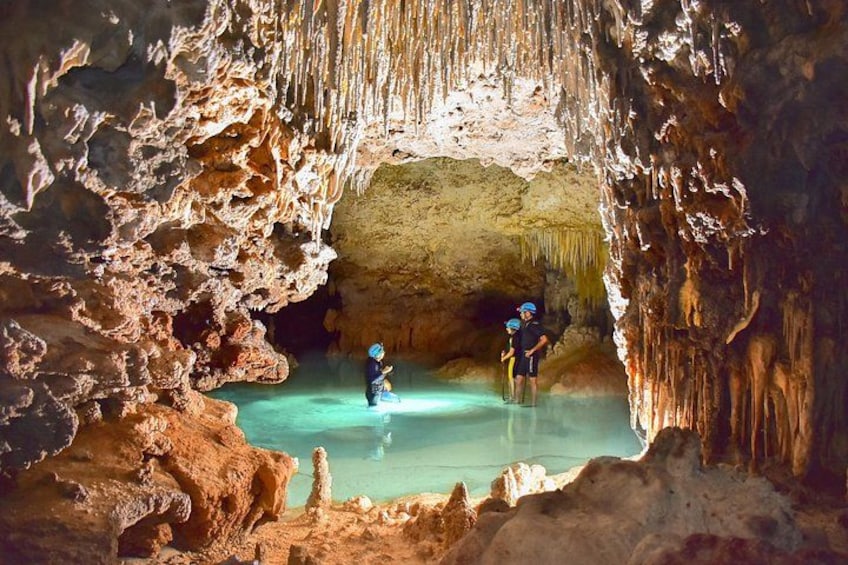 Rio Secreto amazing Cave 1