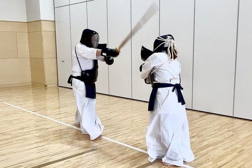 Authentic Kendo Experience in Sapporo with a 6 Dan Instructor 4