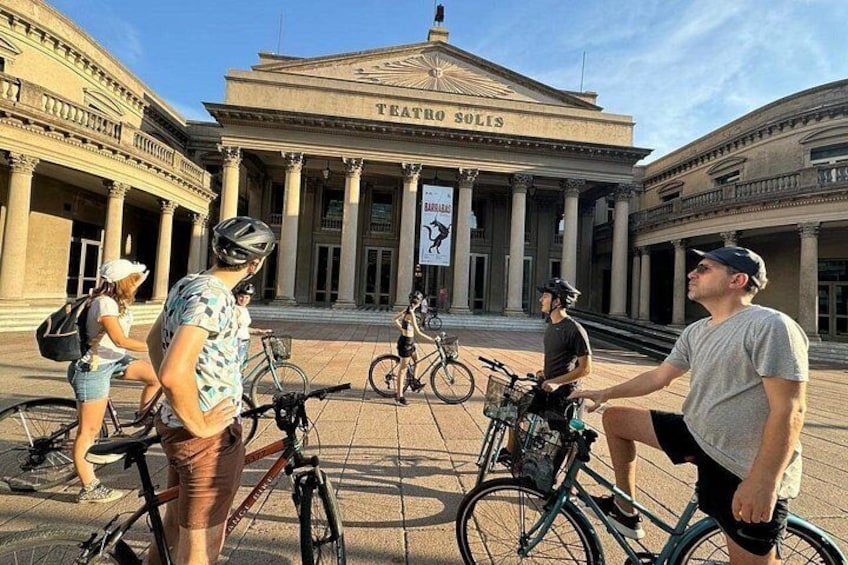 Montevideo Small Group Bike Tour or E-bike tour with picnic 2