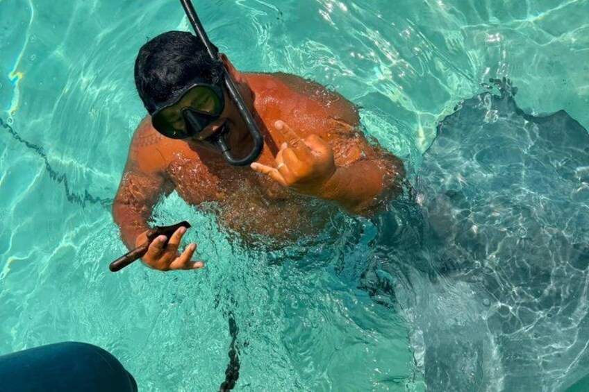 Activity/Excursion Lagoon Tour to Moorea by Canoe 6 hours 4
