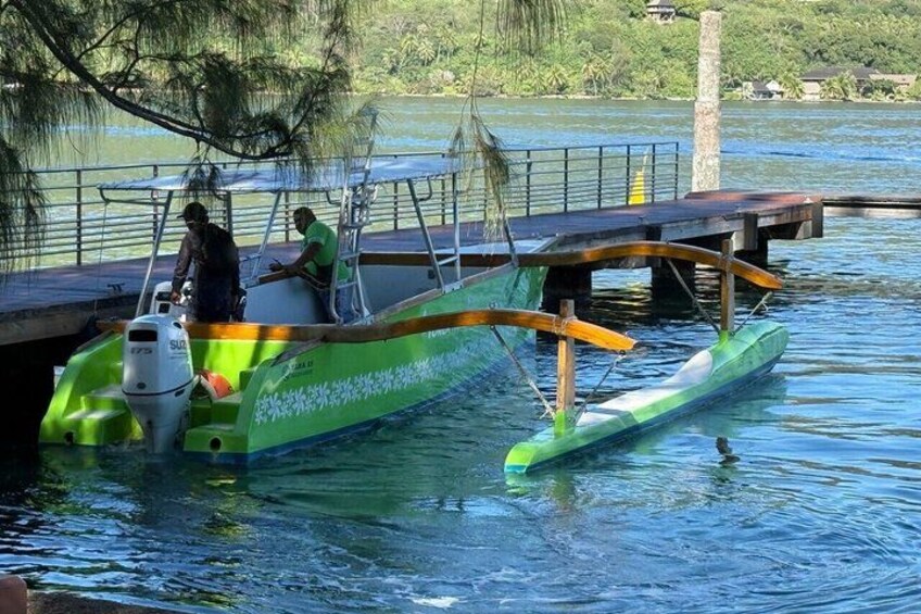 Activity/Excursion Lagoon Tour to Moorea by Canoe 6 hours 3