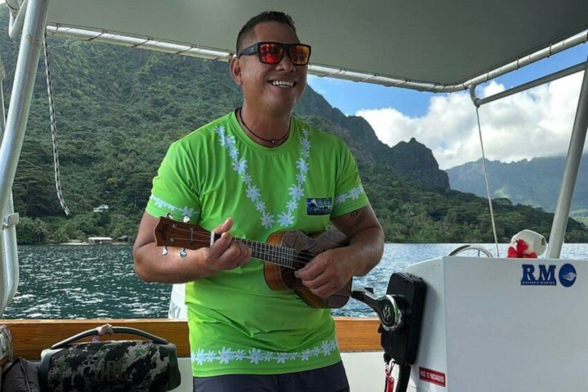 Activity/Excursion Lagoon Tour to Moorea by Canoe 6 hours 4