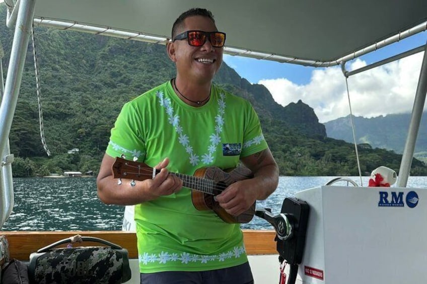 Activity/Excursion Lagoon Tour to Moorea by Canoe 6 hours 4