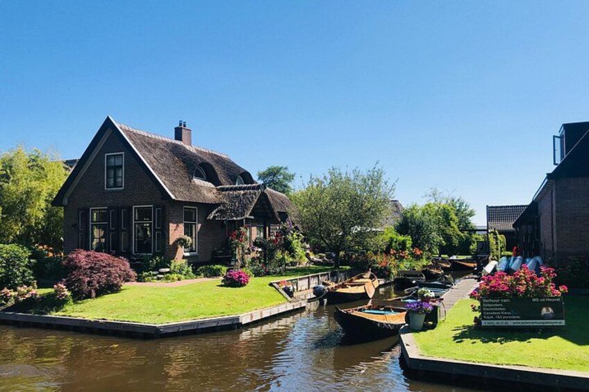 Day Trip to Zaandam Lego Village, Zaanse Schans and Giethoorn 2