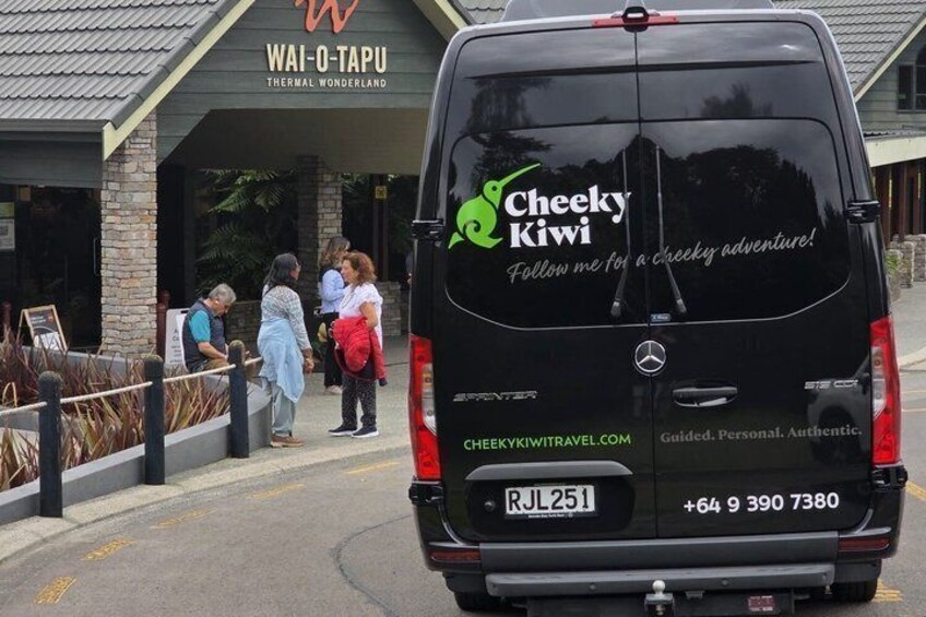 2 Day Tour Auckland to Hobbiton, Waitomo, Rotorua and Taupo 2