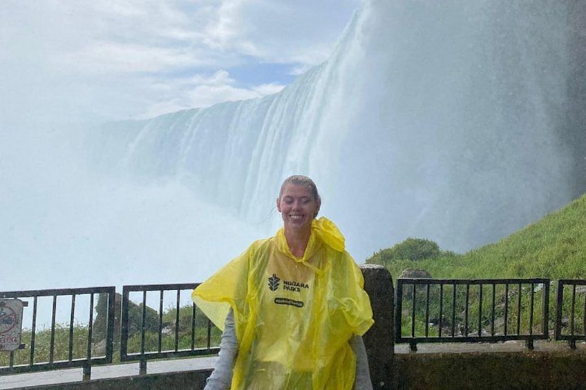 Epic Niagara Falls Private Tour w/ Tower, Journey & Boat Cruise 4