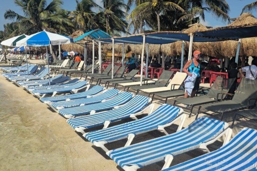 El Mariachi Loco Beach Club 1