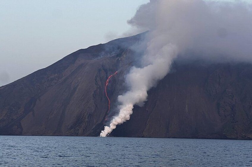 Vulcano Lipari Sciara of fire by day 2