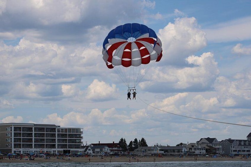 Unbelievable Parasailing with Fantastic Sights 3