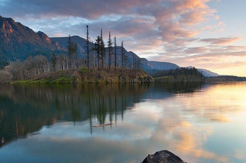 Columbia Gorge Waterfalls & Wineries from Portland: All-Inclusive Afternoon Tour 2