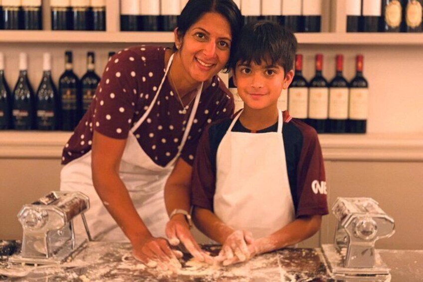 Bari: Pasta and Tiramisu Cooking Class with Wine 4