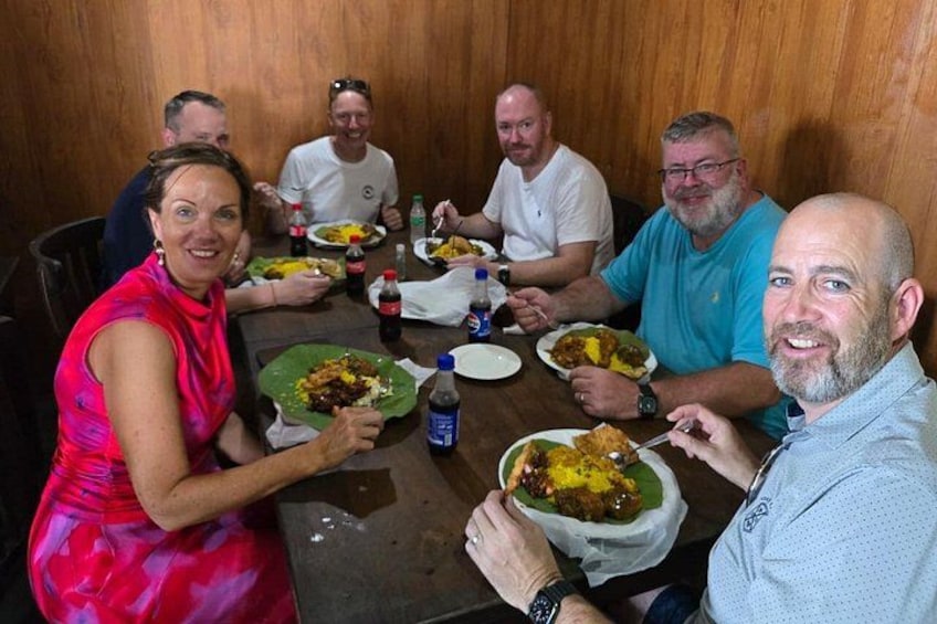 Colombo local Food Tour &City Tour by TukTuk All food Included 1