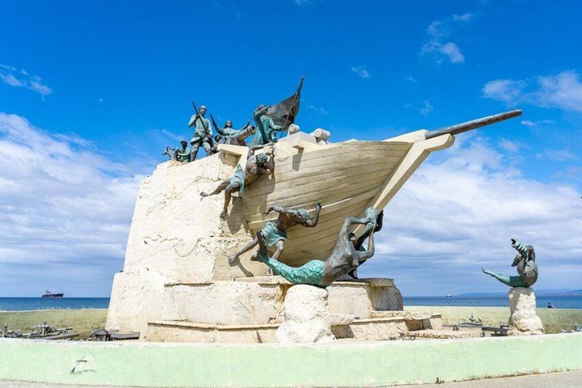 Explore Punta Arenas: Private City Tour & Nao Victoria Museum 3