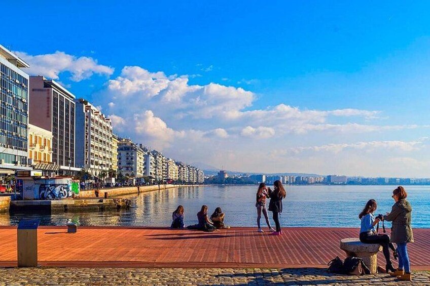 SUP Yoga and SUP Sightseeing in Thessaloniki 5
