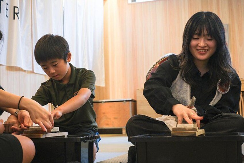 Make Your Own Japanese Knife in Tokyo, Asakusa 3