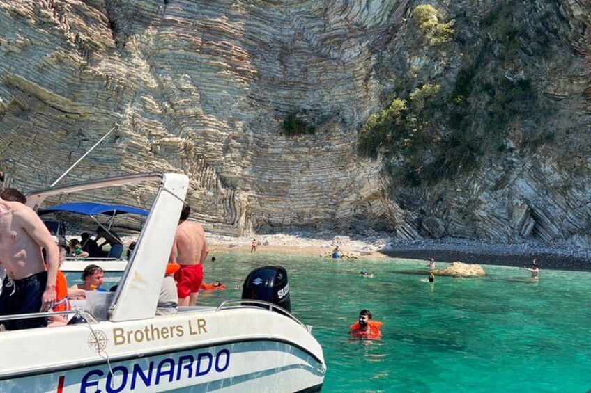 Saranda Boat Tour to Kakome,Hidden Cave and Beaches with Snorkell 3