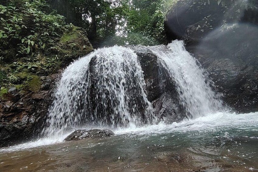 3 Waterfalls with lunch included 1