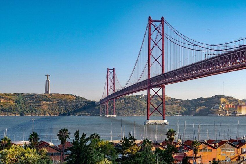 From Lisbon: Private Transfer to Porto with up to 3 stops 2