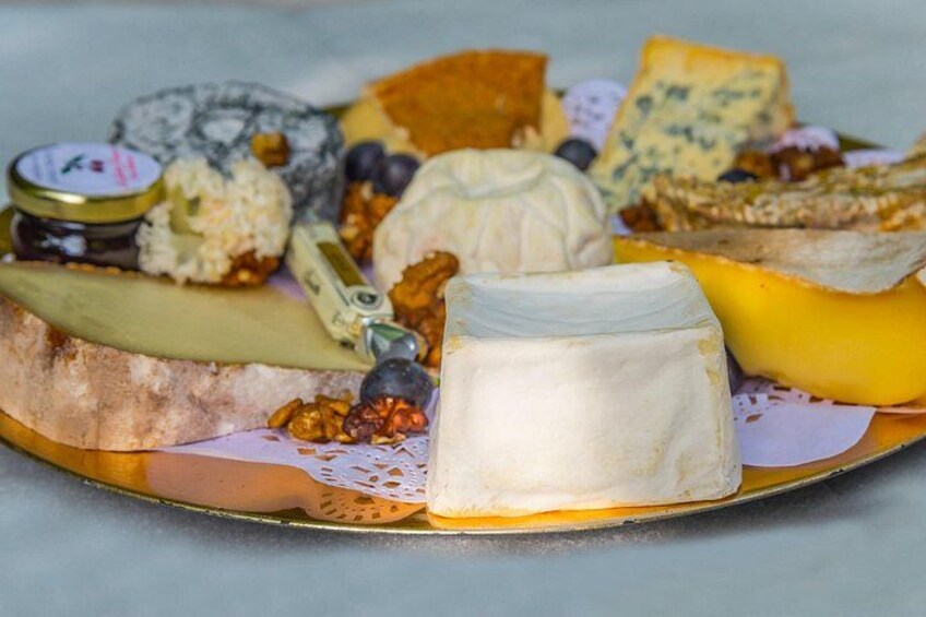 Cheeses & Wines of Colonia: A Gourmet Private Experience 5