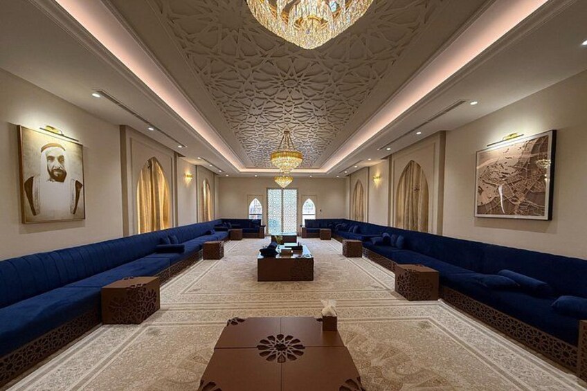 Authentic Emirati Majles Cultural and Hospitality Experience 1