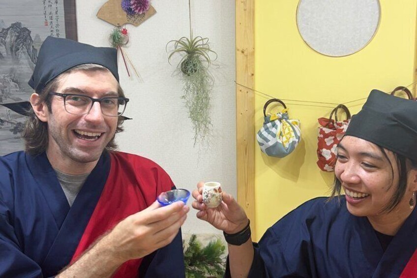 Shop Osaka Local Market Make Box Sushi and Matcha Latte 5