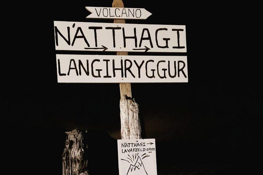 Small Group Volcano Hike with a Professional Geologist 3