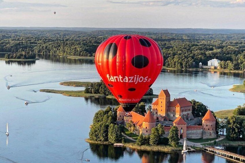 Balloon flight over the historic Trakai Castle 1