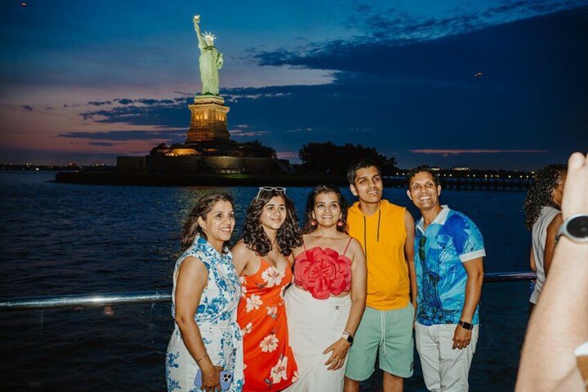 NYC Sunset Cruise with DJ, Skyline & Statue of Liberty 3
