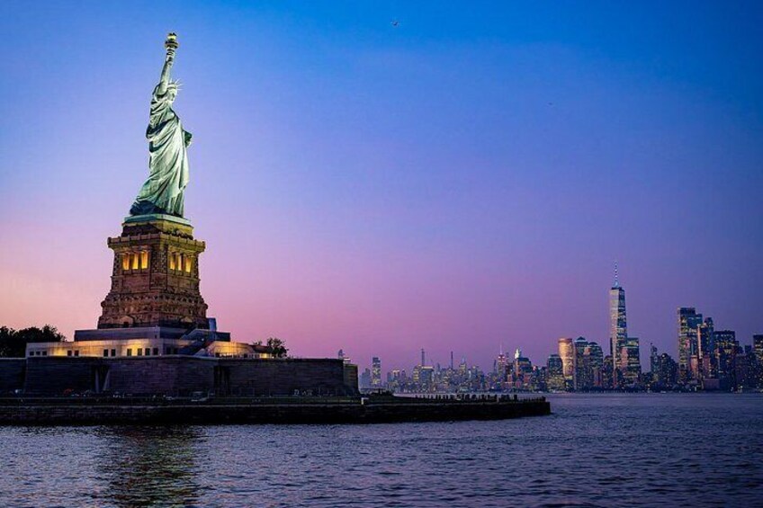 NYC Sunset Cruise with DJ, Skyline & Statue of Liberty 2