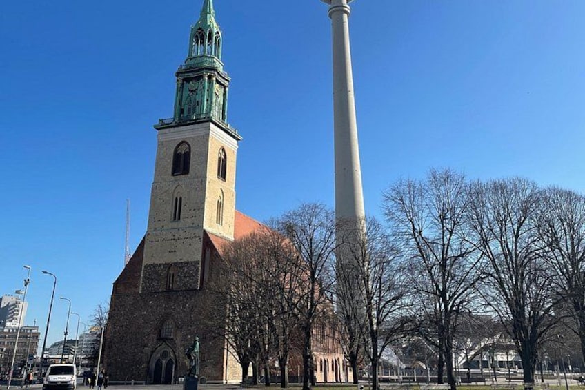 Berlin Food Tour with Full Meal & Drinks by Do Eat Better 2