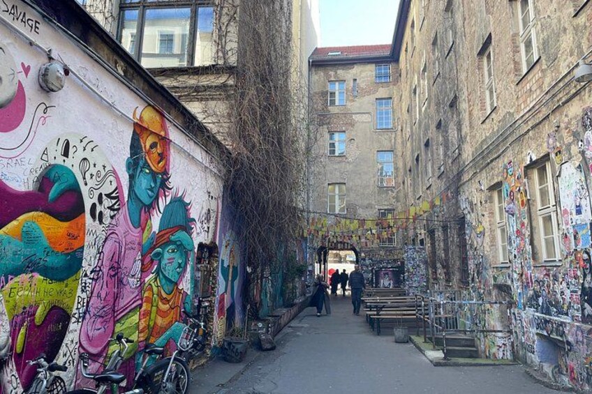Berlin Food Tour with Full Meal & Drinks by Do Eat Better 4