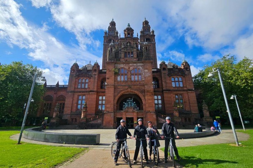 Glasgow Small Group E Bike Tour: Highlights & Hidden Corners 2