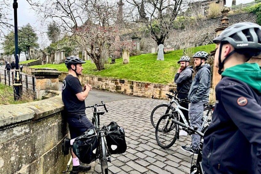 Glasgow Small Group E Bike Tour: Highlights & Hidden Corners 3